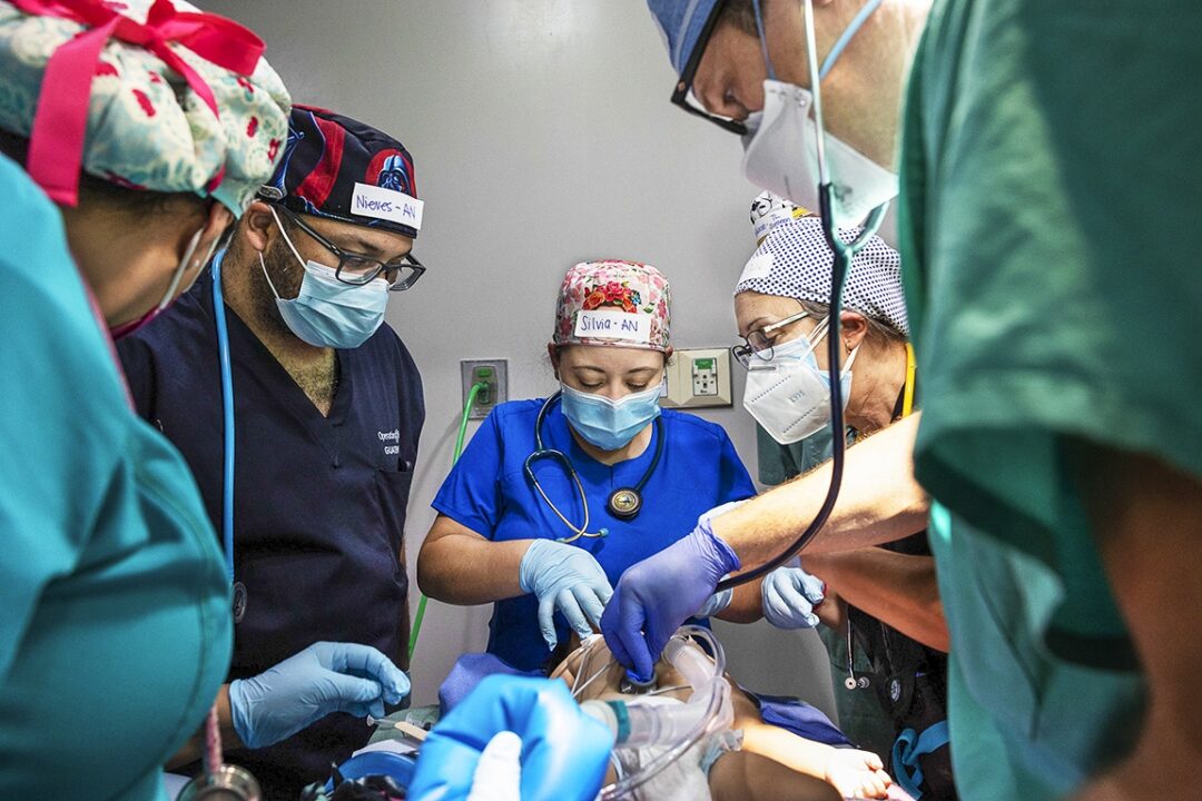Cleft surgical team in theatre during programme in Guatemala. Photo: Lorenzo Monacelli